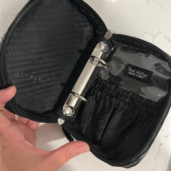 Trish McEvoy small planner - Picture 2 of 7